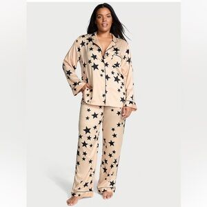VICTORIA'S SECRET
Glazed Satin Long Pajama Set